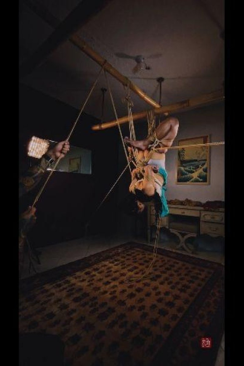 Cold Sweat - Screenshot 1 of 4 - Curvy