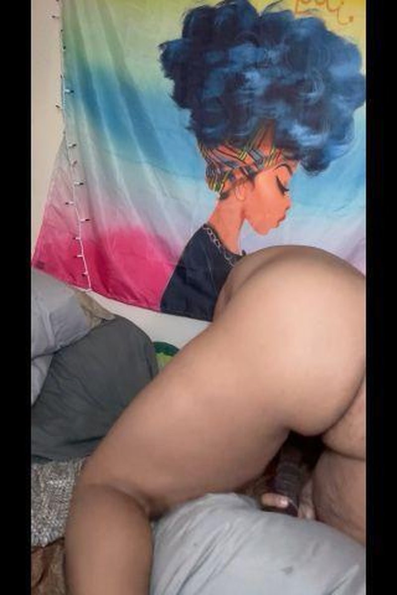 Solo BBC Riding - Screenshot 1 of 4 - Ass Worship