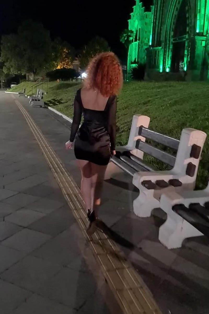 Redhead - Screenshot 1 of 4 - Babes