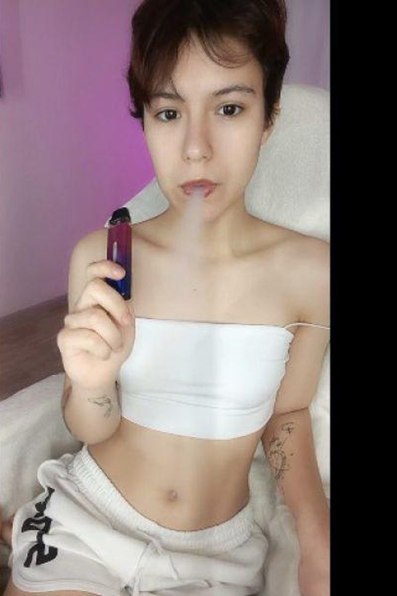 Smoking - Screenshot 1 of 4 - Skibidi