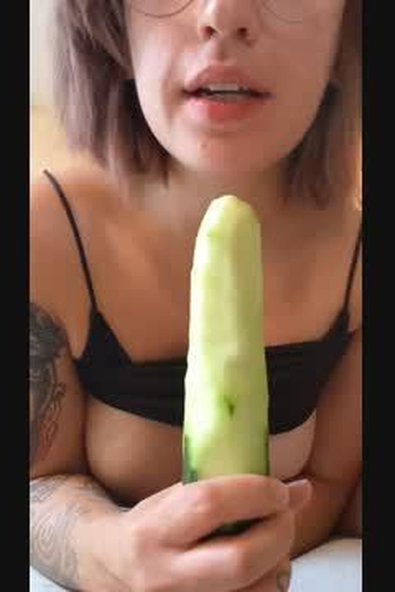 Cucumber Salad - Screenshot 1 of 4 - Ass Fetish