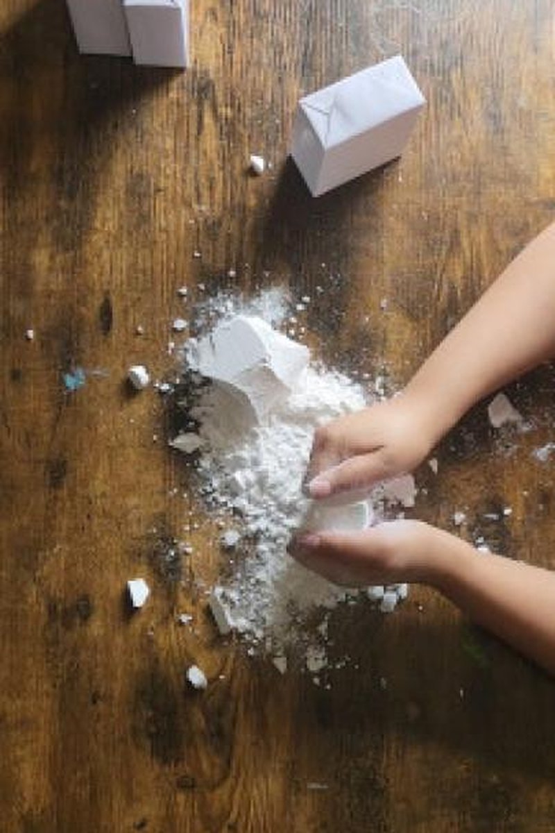 Breaking Chalk - Screenshot 1 of 4 - Black