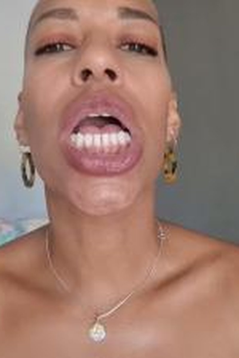 TP-iwantclipsgoldenlace-cum-bucket-mouth-joi