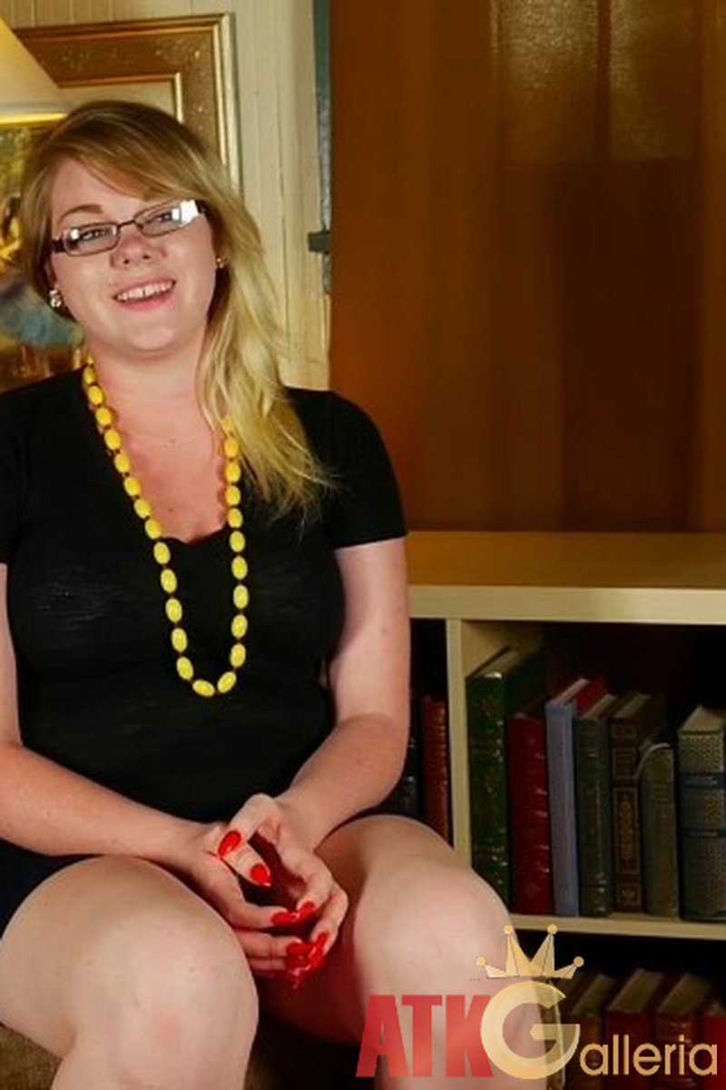 Cierra - Interview - Screenshot 1 of 4 - Big Ass