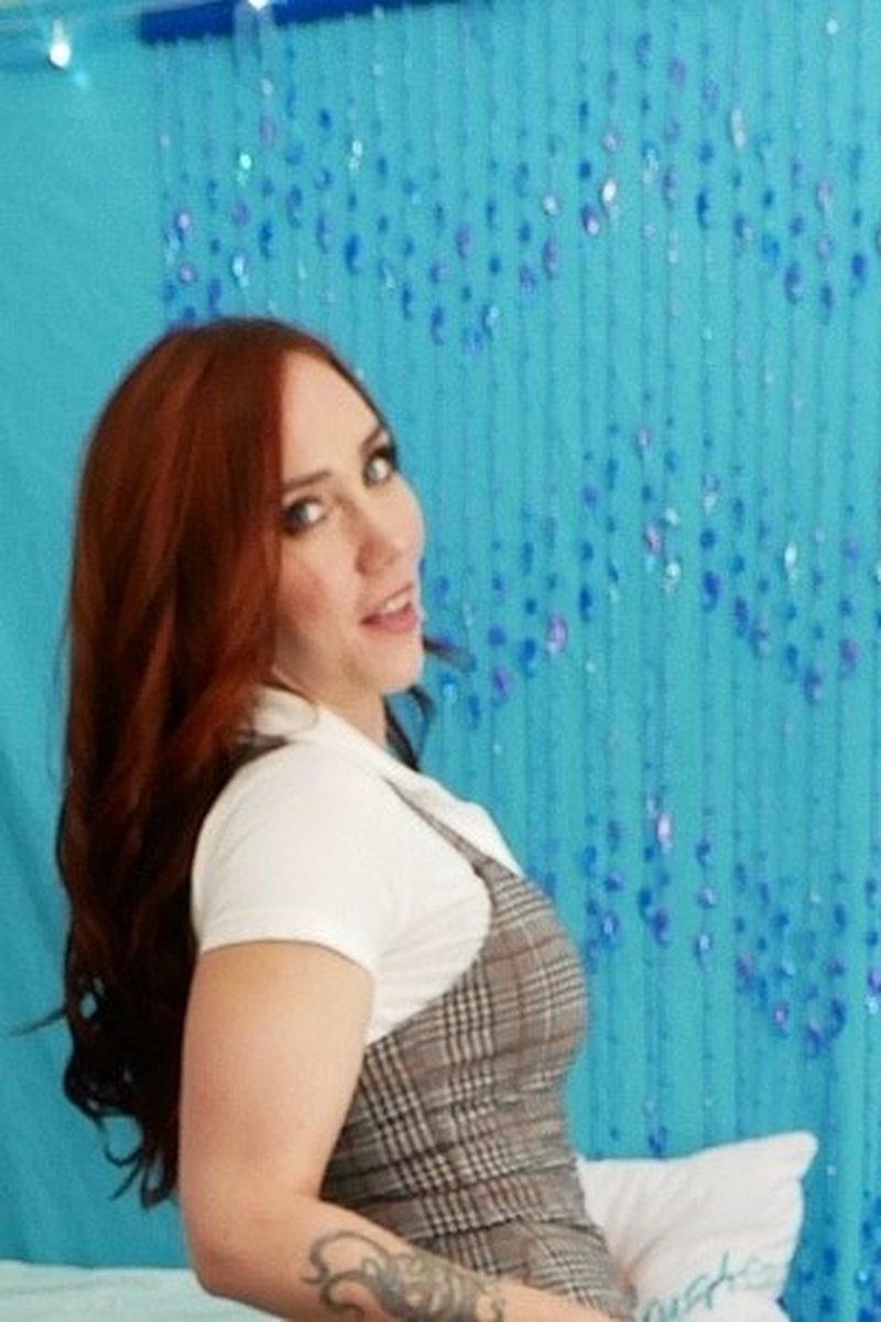 No Dicks Needed - Screenshot 1 of 4 - Brown Hair