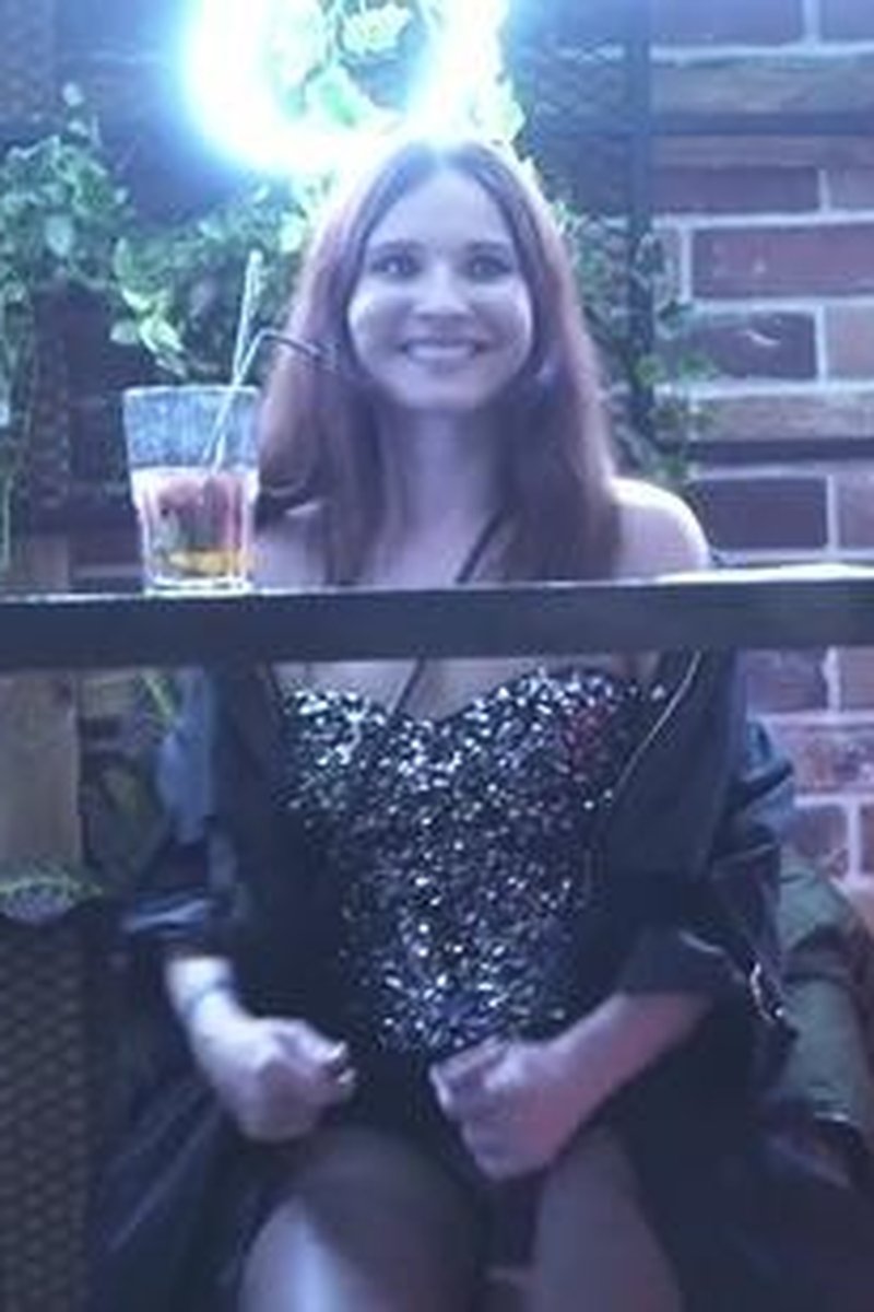 Waiting - Screenshot 1 of 4 - Night Club