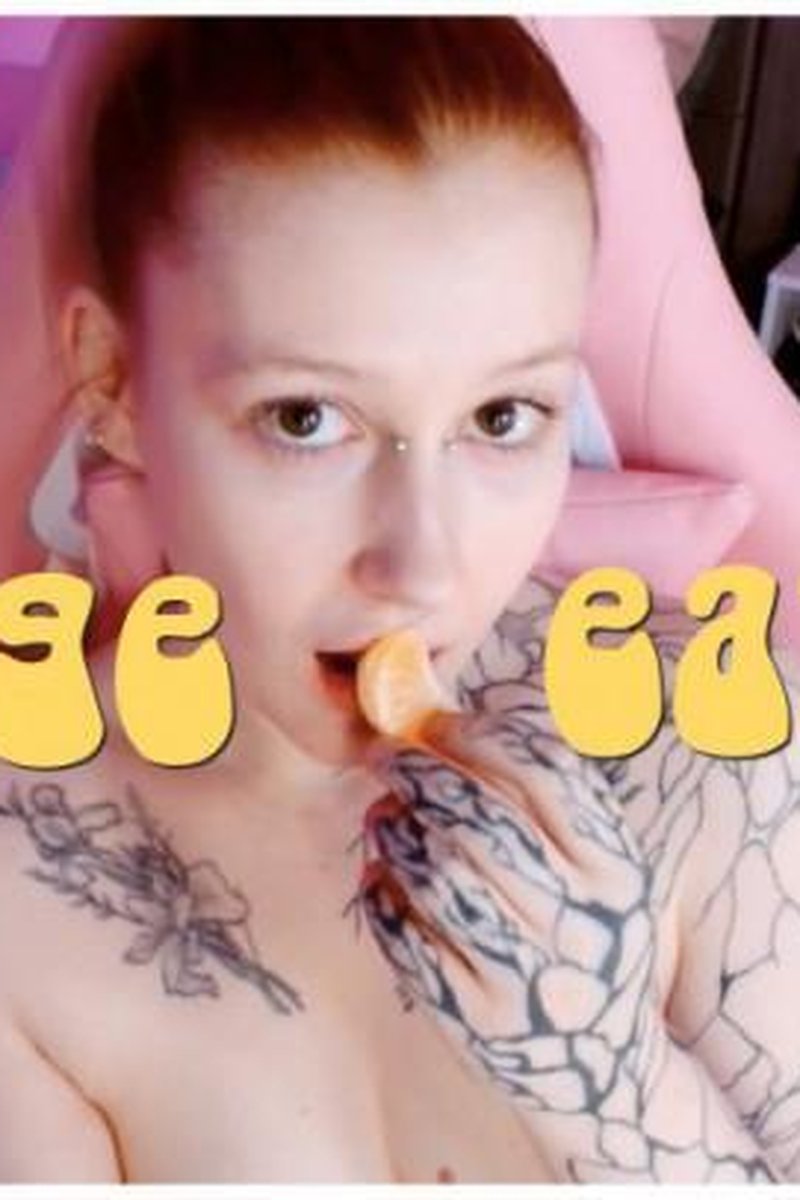 Orange Eating - Screenshot 1 of 4 - Clementine