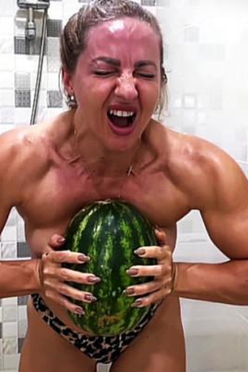 Iness - Explosions - Screenshot 1 of 4 - Bodybuilder