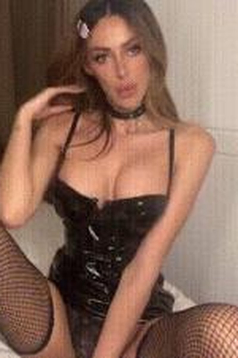 Findom Queen - Screenshot 1 of 4 - Bitch