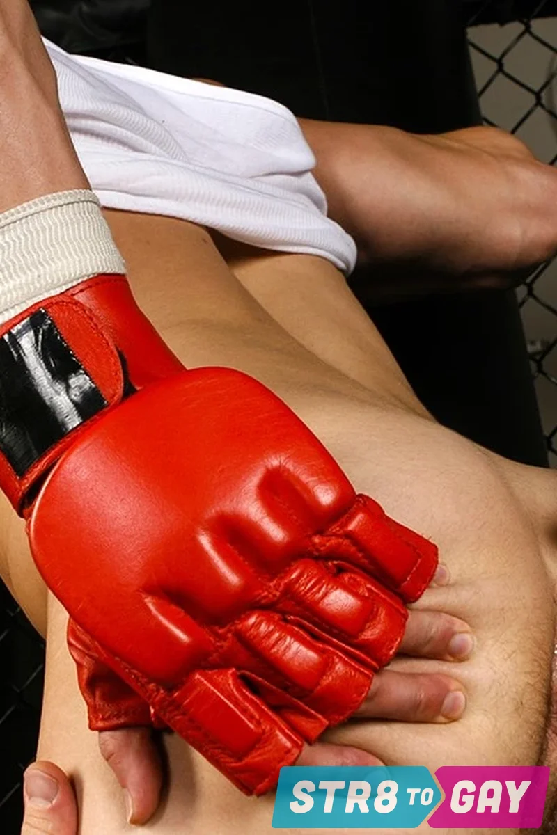 Grappling the Straight Guy - Screenshot 1 of 4 - Alexander Gustavo