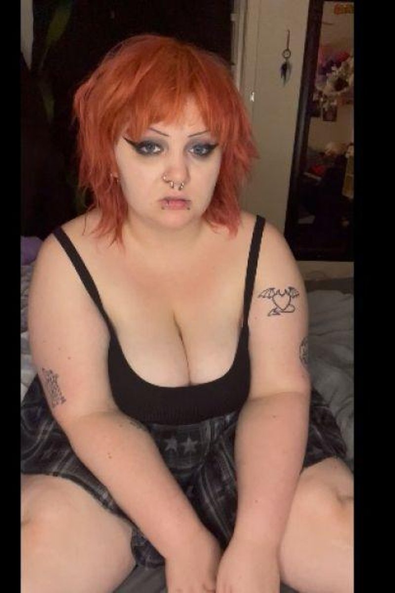 TP-manyvidscurvyychloeee-sph-slight-degrading