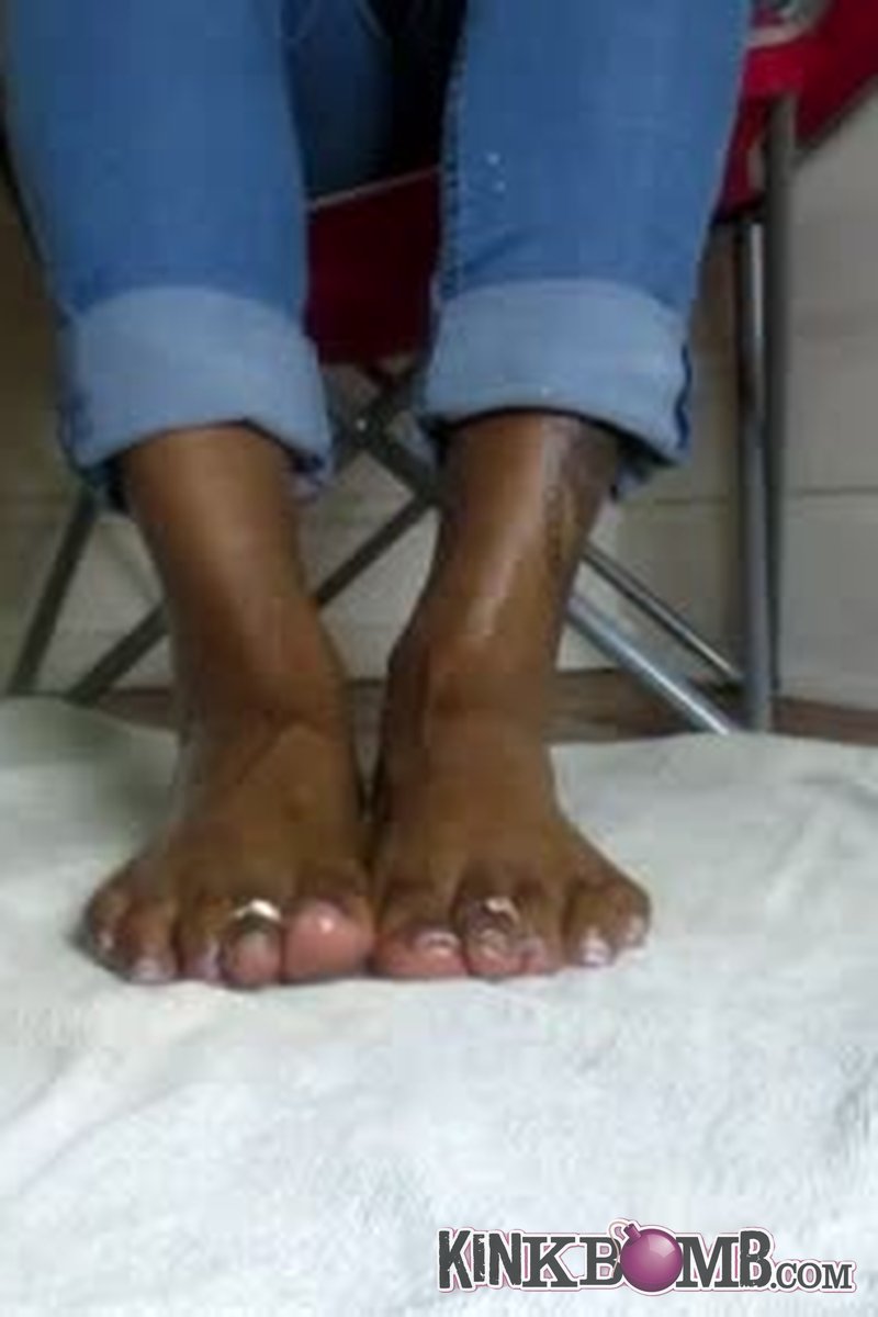 Queenveinyfeet: Crazy Oily Veins - Screenshot 1 of 4 - Veins