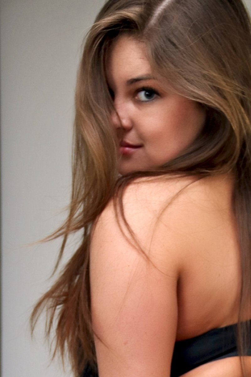 Fishnet - Screenshot 1 of 4 - Ariel Lynn