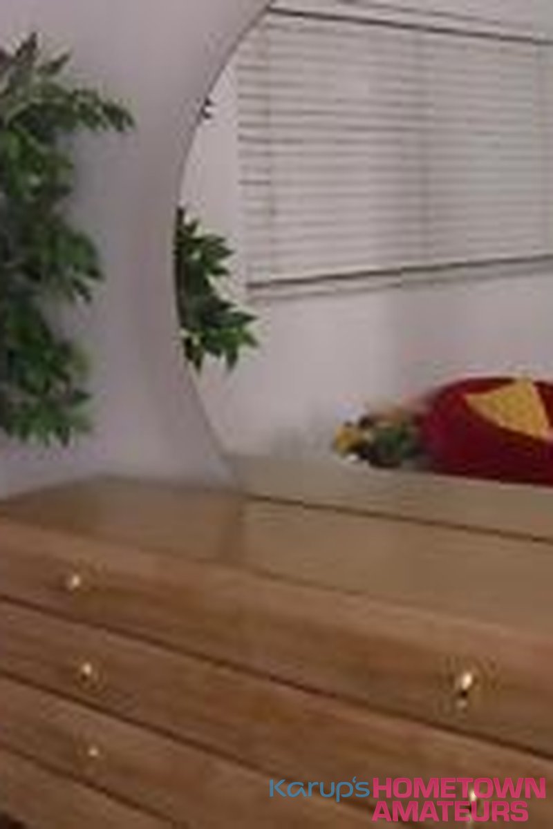 Emma - Screenshot 1 of 4 - Emma Ryder