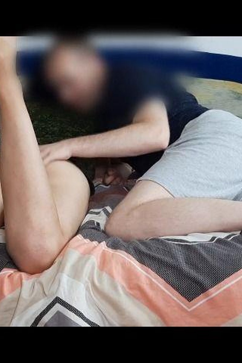 Hot Amateur Mfm Threesome - Screenshot 1 of 4 - Double Penetration (DP)