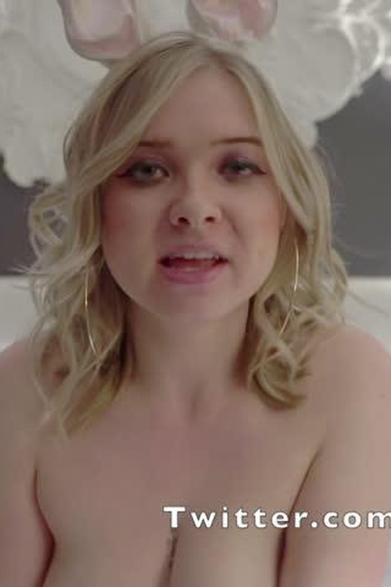 Easter Bunny Nose Worship - Screenshot 1 of 4 - Blonde Hair (Female)