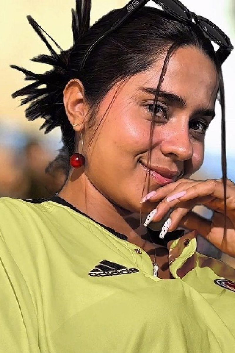 World Cup Hook Up - Screenshot 1 of 4 - Babes