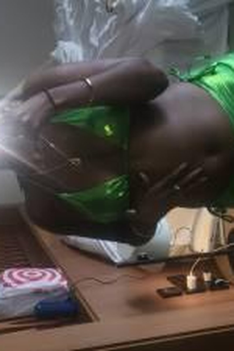 Annoyed - Screenshot 1 of 4 - Ass Worship