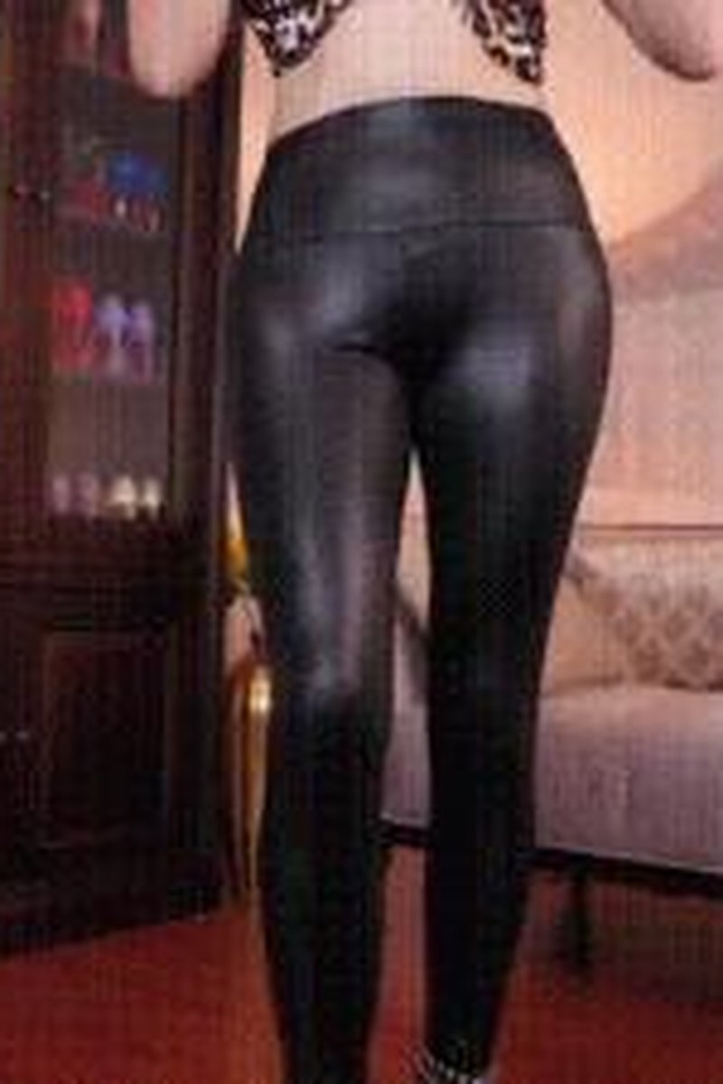 Leggings Rip Off - Screenshot 1 of 4 - Domination