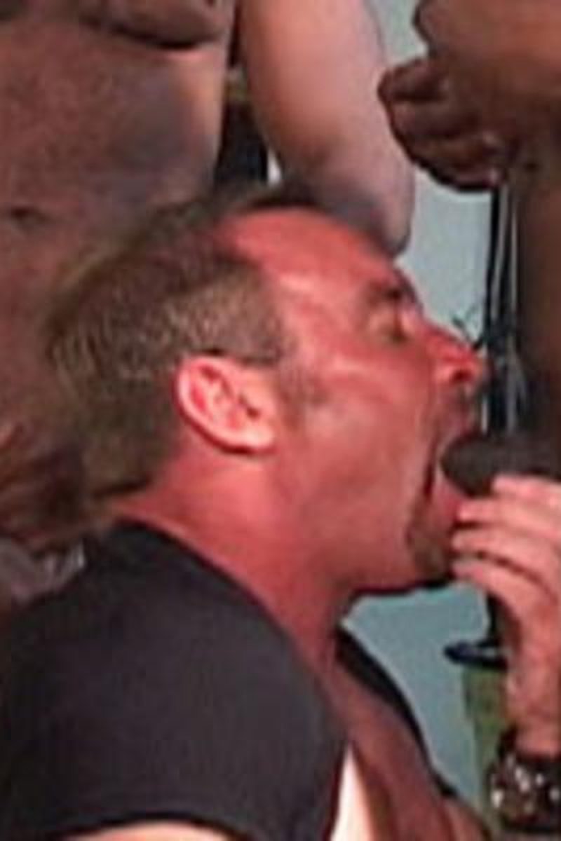 Derek - Screenshot 1 of 4 - Anal