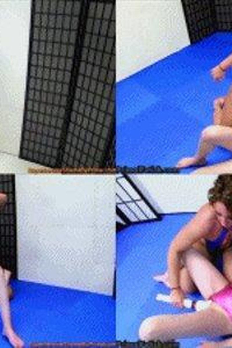 Fatal Fight - Sapphire Knight vs Phoenix MP4 Optimum - Screenshot 1 of 4 - Bondage
