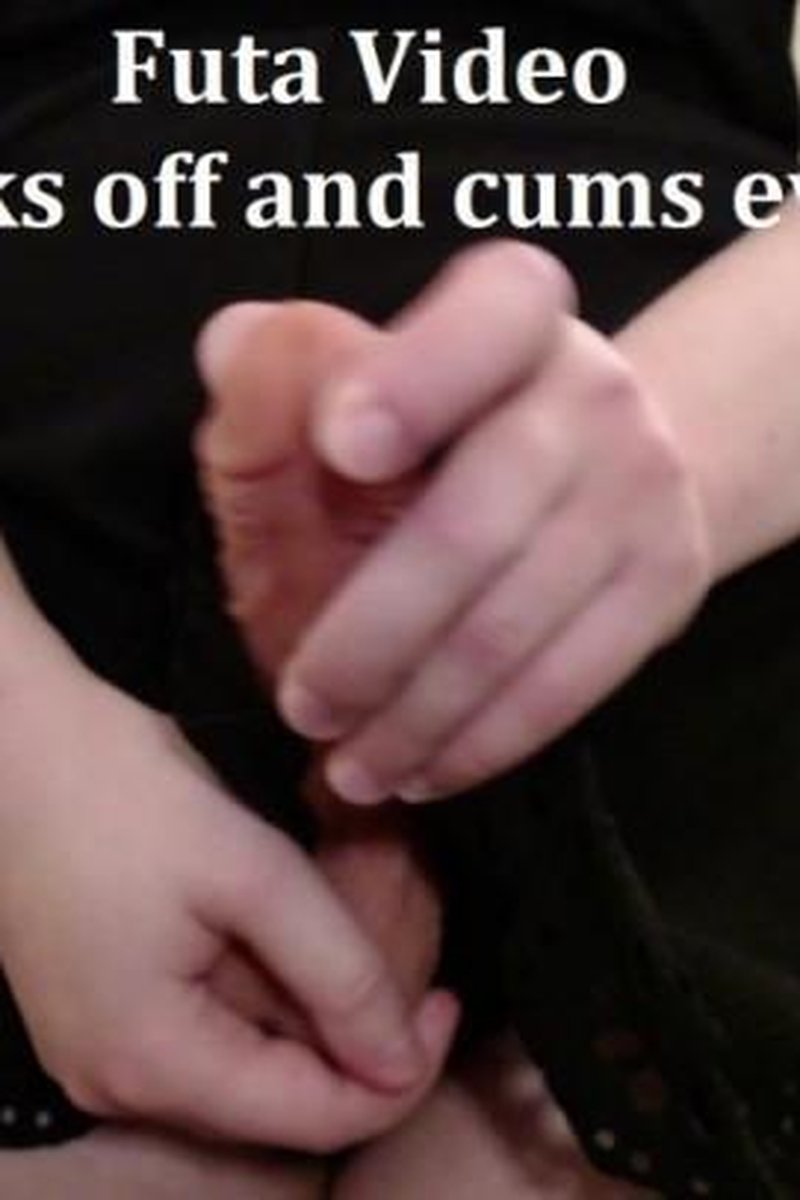 Futa Pixie Jacks Off And Cums - Screenshot 1 of 4 - Futanari