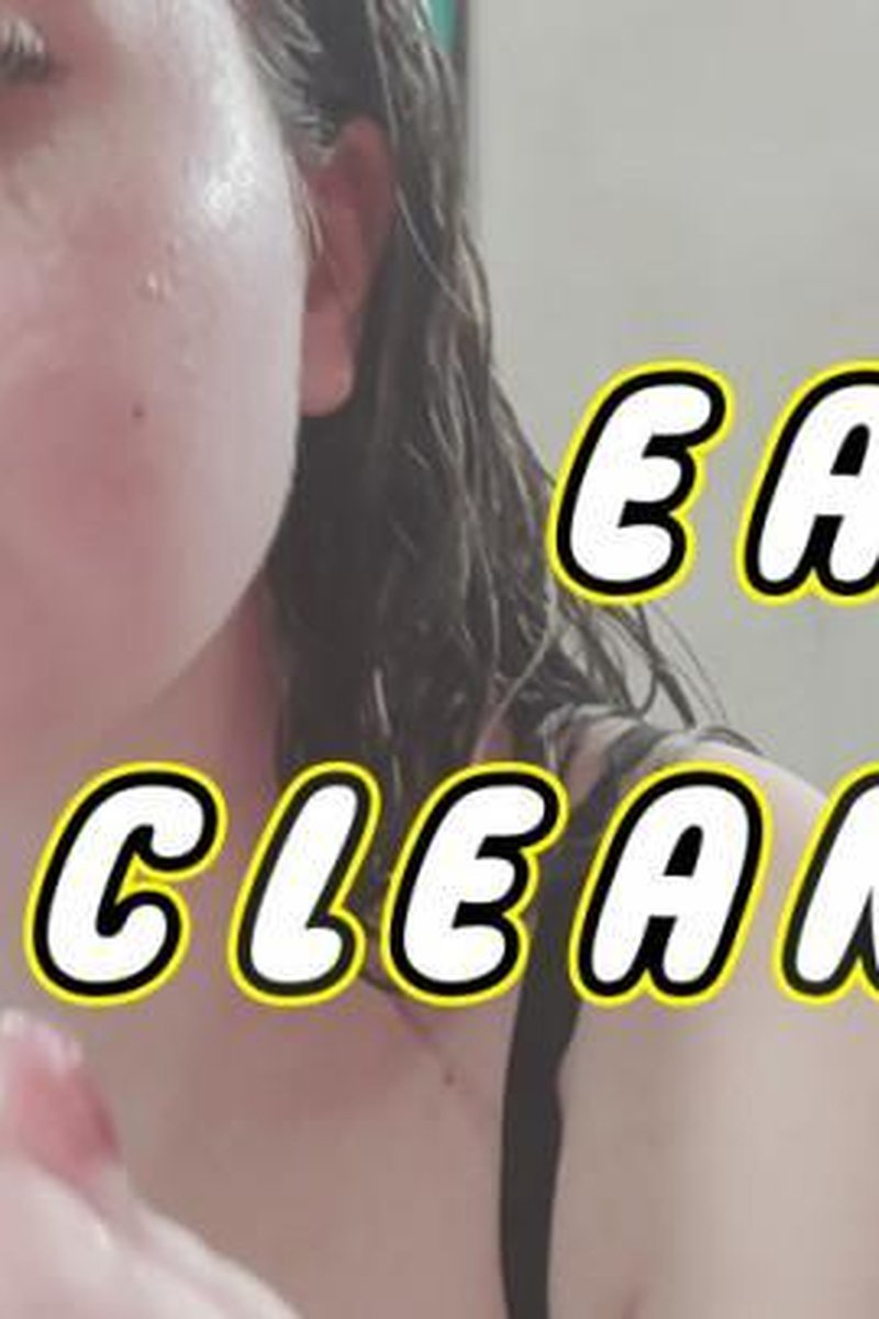 Ear Cleaning - Screenshot 1 of 4 - Cleaning