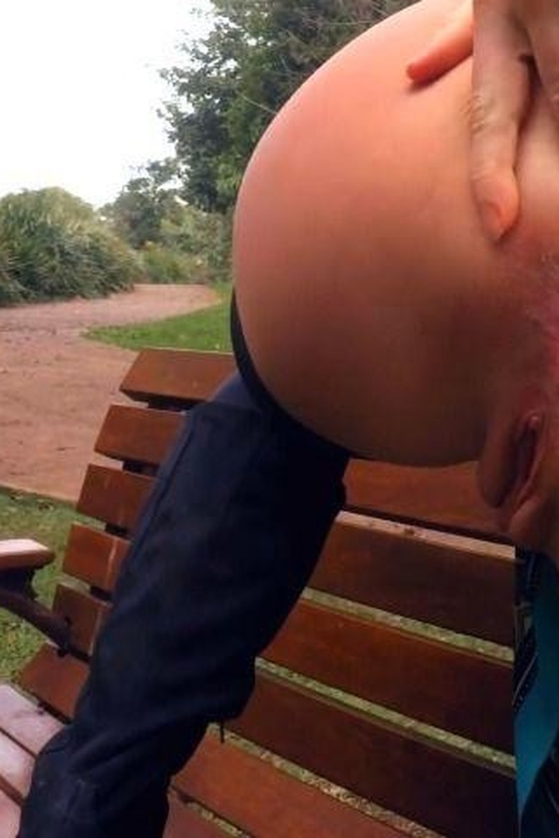 Flashing & Toying My Ass in Public - Screenshot 1 of 4 - Anal Masturbation