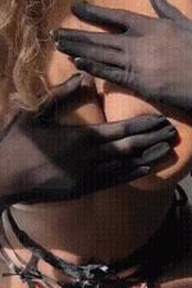 Hands On - Screenshot 1 of 4 - Big Tits