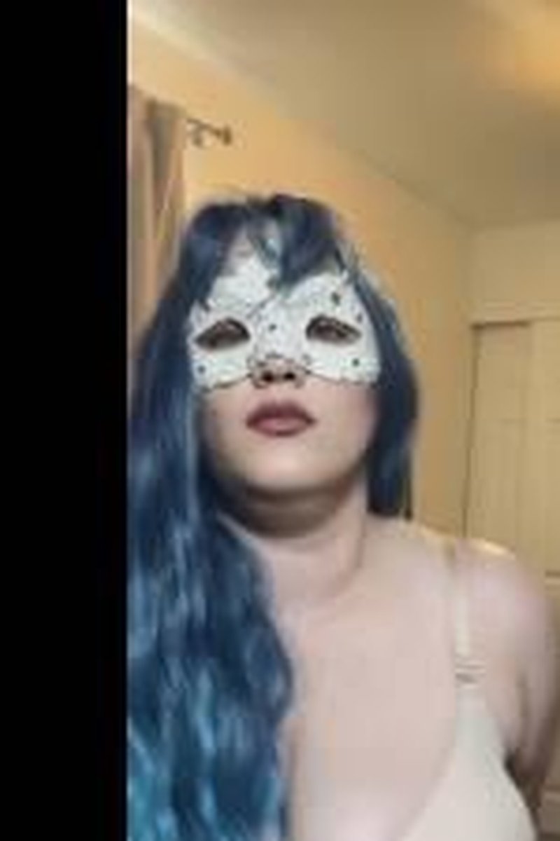 It Me - Screenshot 1 of 4 - BBW