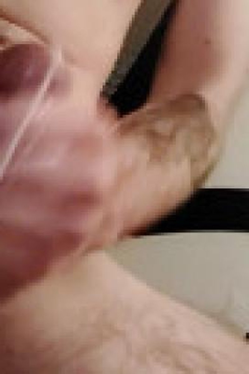 Intense Quickie - Screenshot 1 of 4 - Big Dick