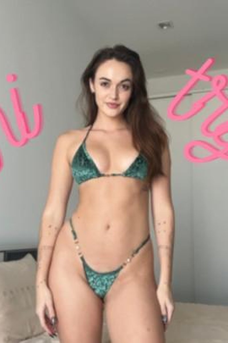 Bikini Try On - Screenshot 1 of 4 - Bikinitryon