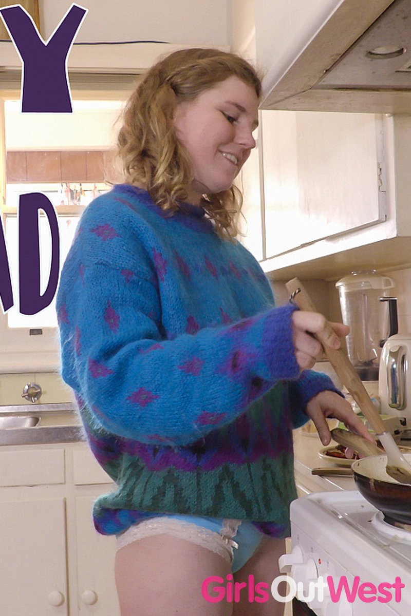 Pippy - The Spread - Screenshot 1 of 4 - Blond Hair