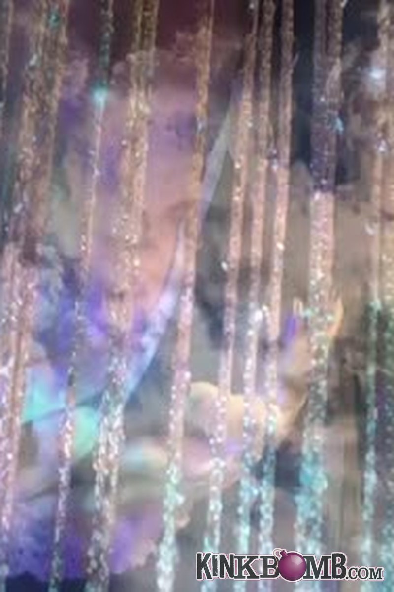 River Nixie: Touched - Screenshot 1 of 4 - Foot Fetish