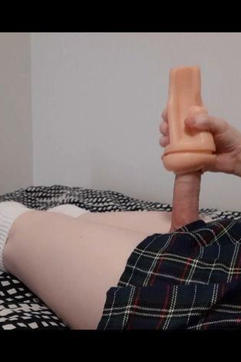 Fleshlight - Screenshot 1 of 4 - Cross Dressing