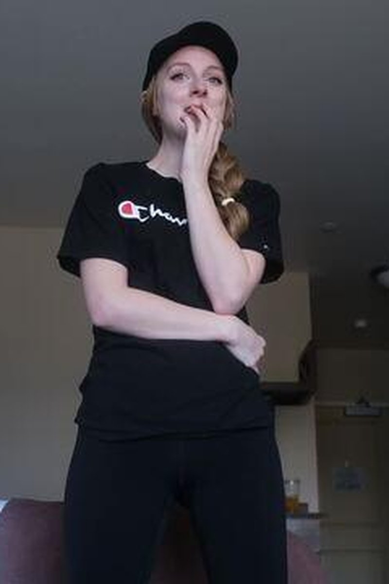 Fart Sniffing Gym Trainer - Screenshot 1 of 4 - Ass Fetish