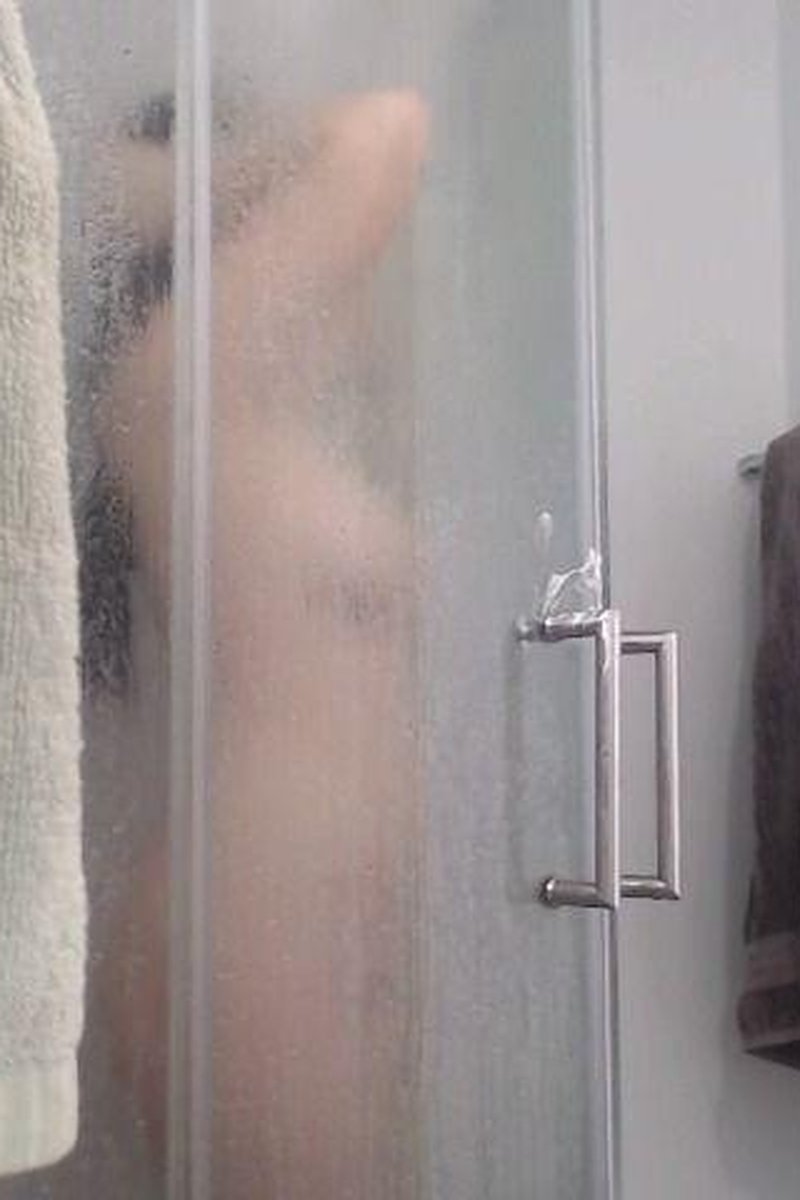 Hidden Camera Shower - Screenshot 1 of 4 - Hidden Camera