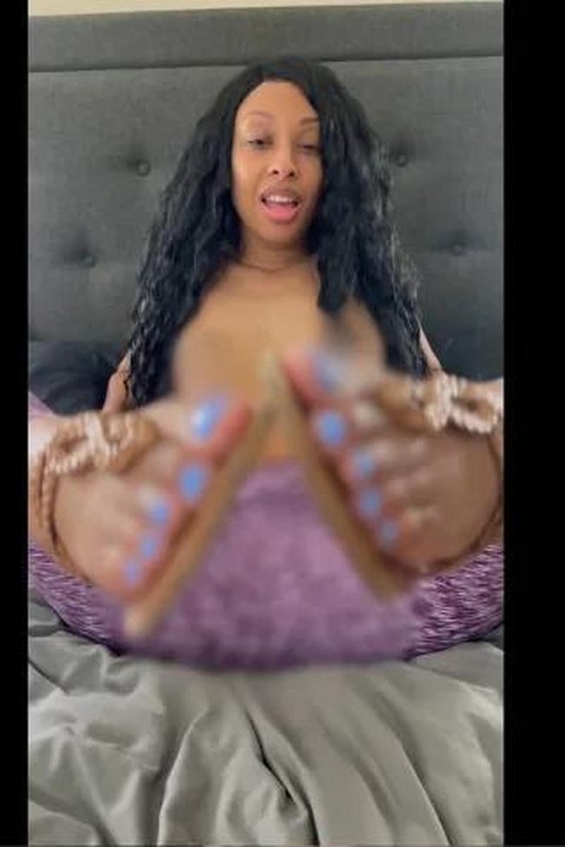 TP-yourvidspinkfoxx-my-self-foot-love