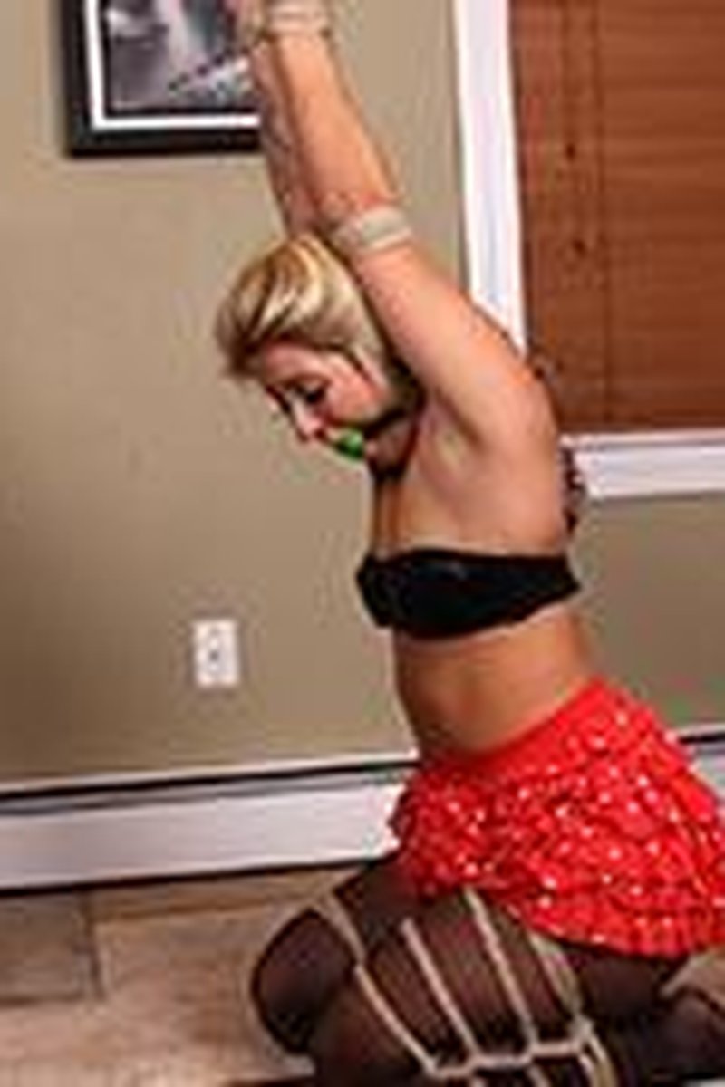 Lexi Vs. A Knot Too Far - Screenshot 1 of 4 - Bondage