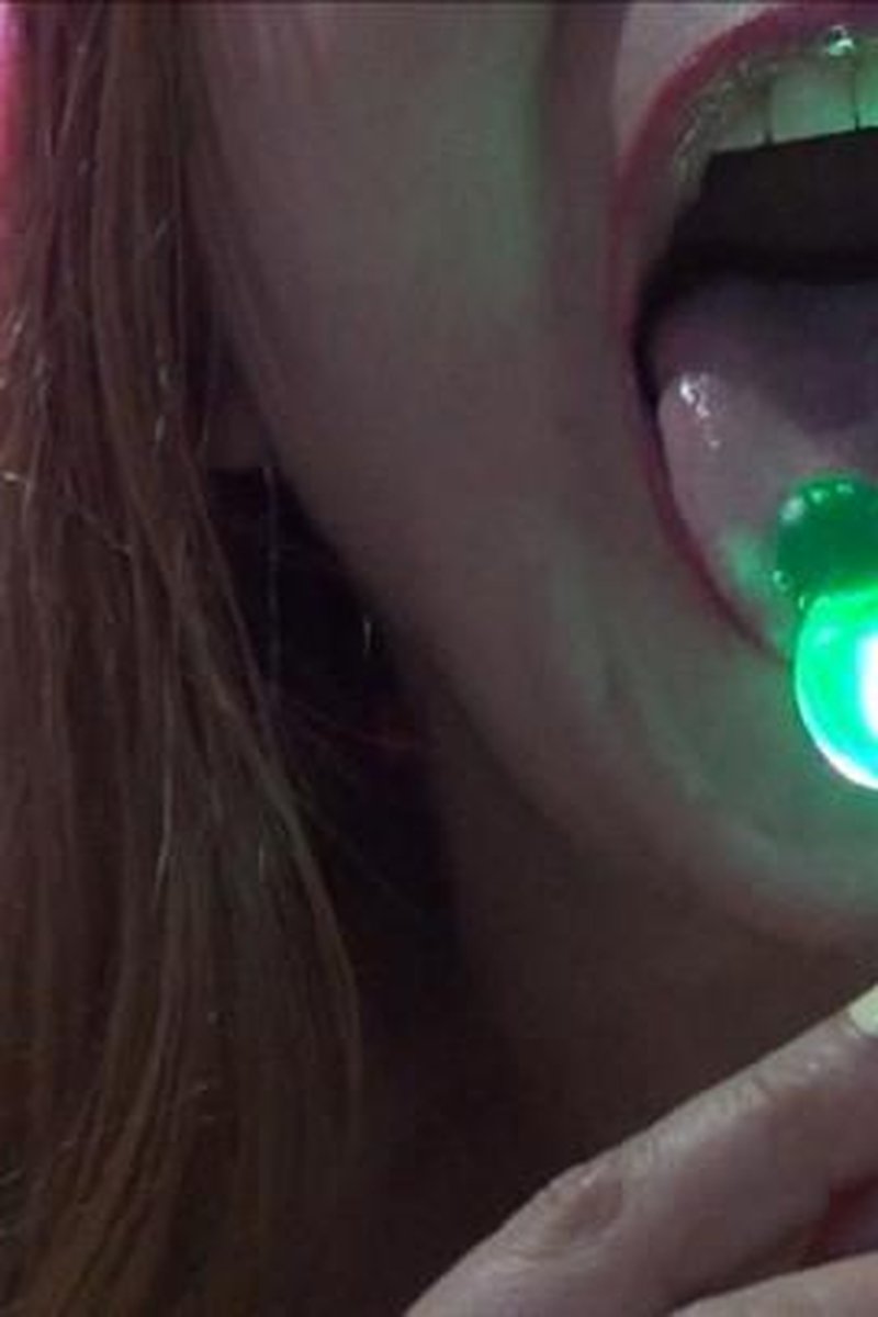 TP-manyvidsaangeleyes-it-swallowed-a-really-long-string-with-big-green-lights