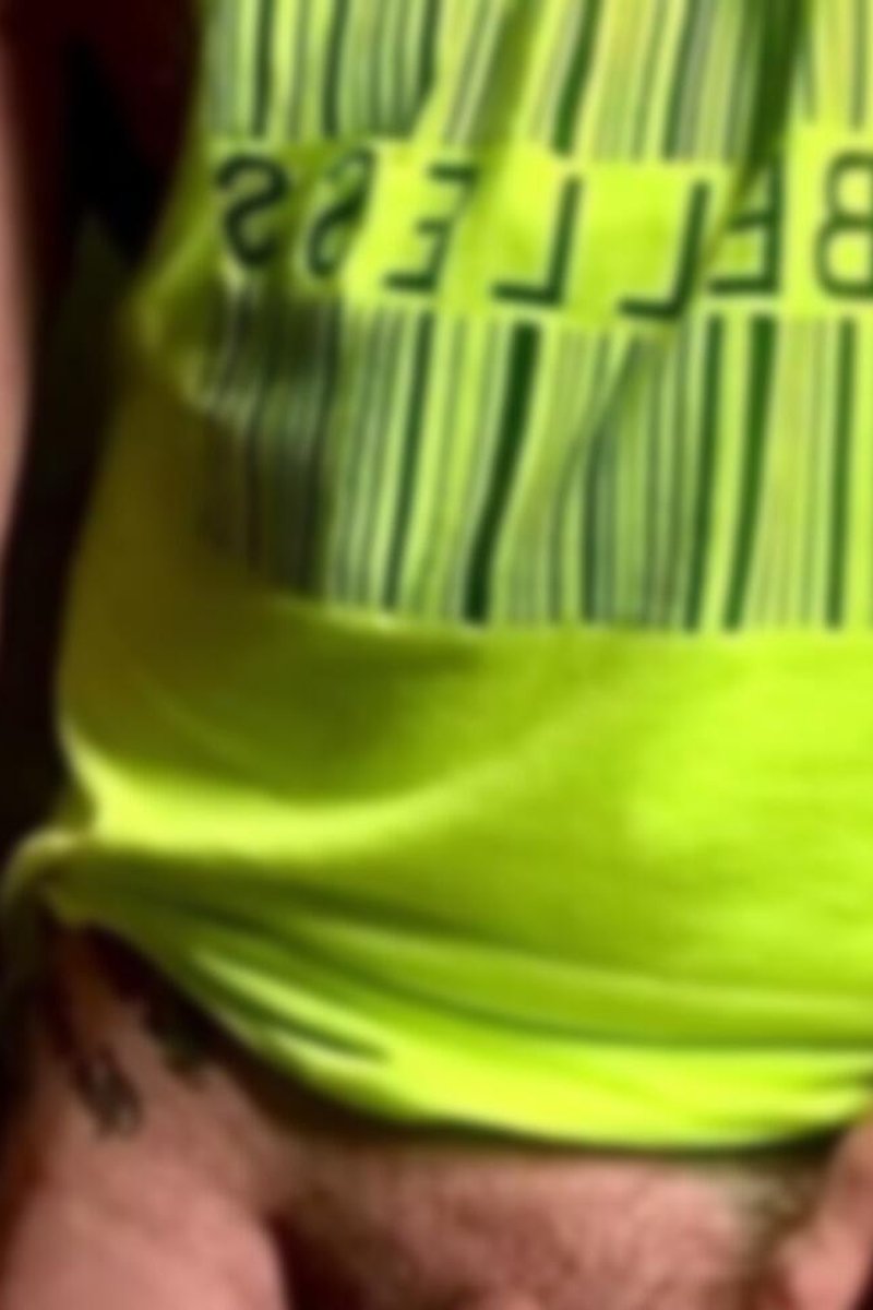 Faggot With Tiny Clit - Screenshot 1 of 4 - Babes
