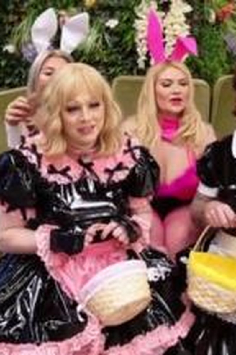 Easter Egg Hunt Pt1 - Screenshot 1 of 4 - Bisexual
