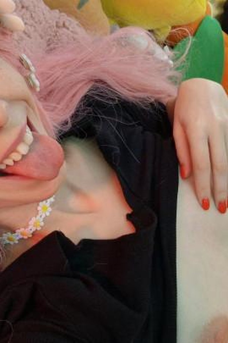 Exploding Cum On My Tiny Tits - Screenshot 1 of 4 - Blowjob