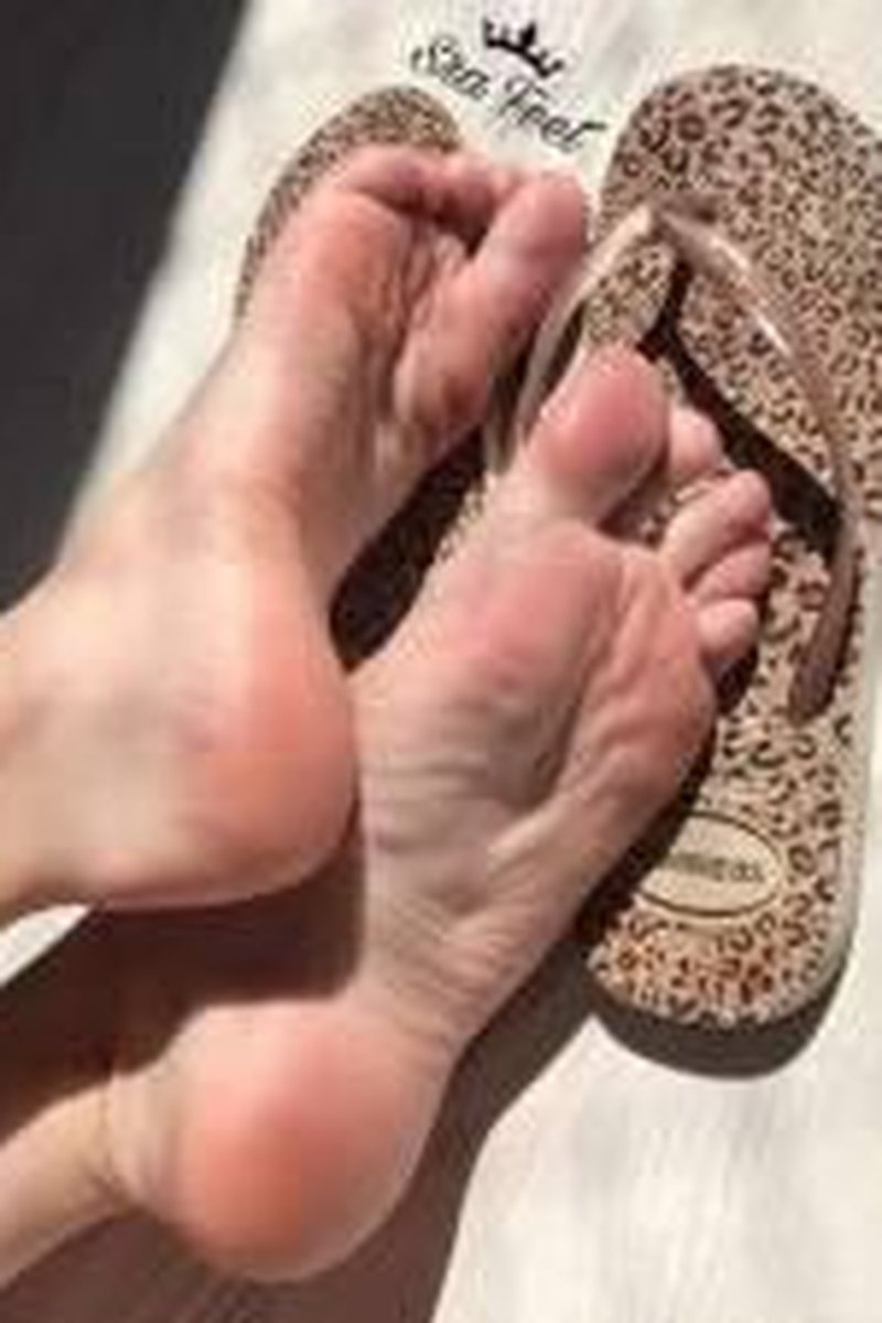 Miss - Screenshot 1 of 4 - Foot Fetish