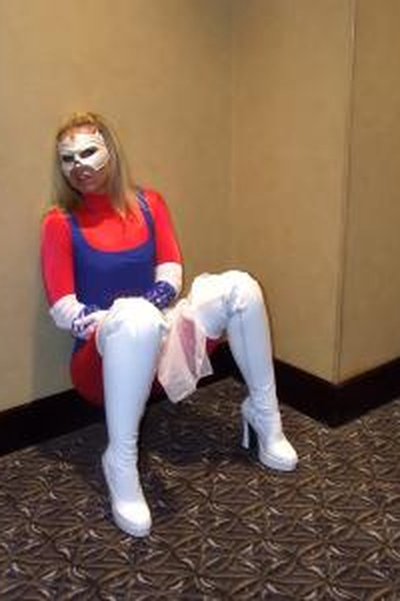 Training Day Part 2 - Screenshot 1 of 4 - Bondage