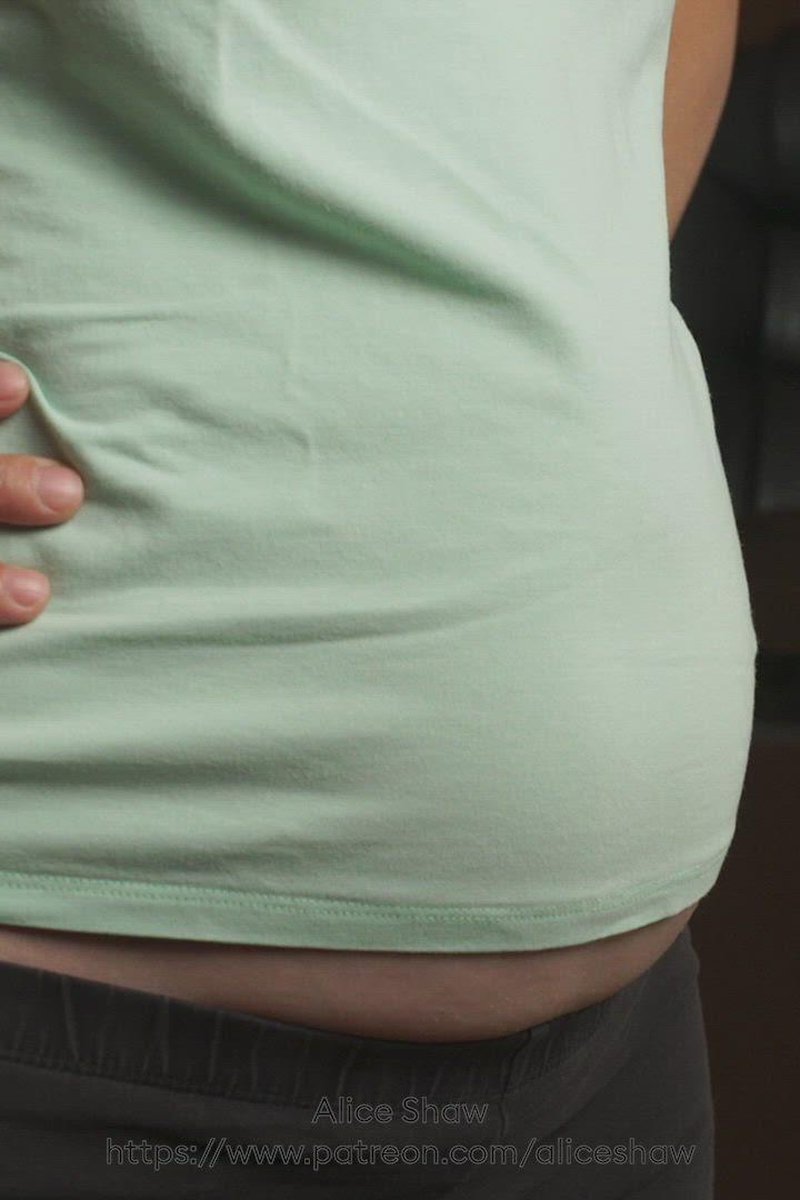 Leggins - Screenshot 1 of 4 - Bloated