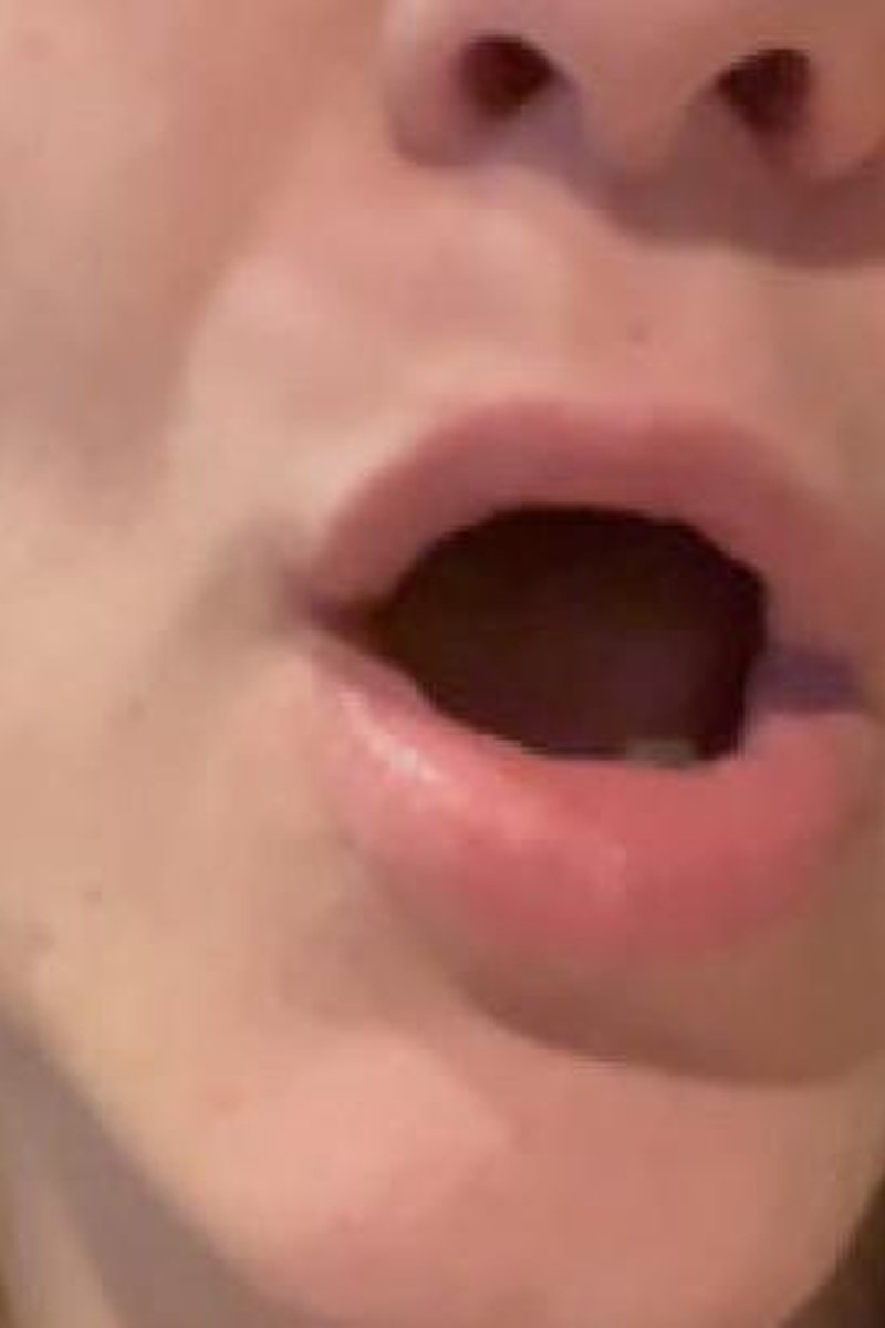 Short Burp Compilation - Screenshot 1 of 4 - Brown Hair