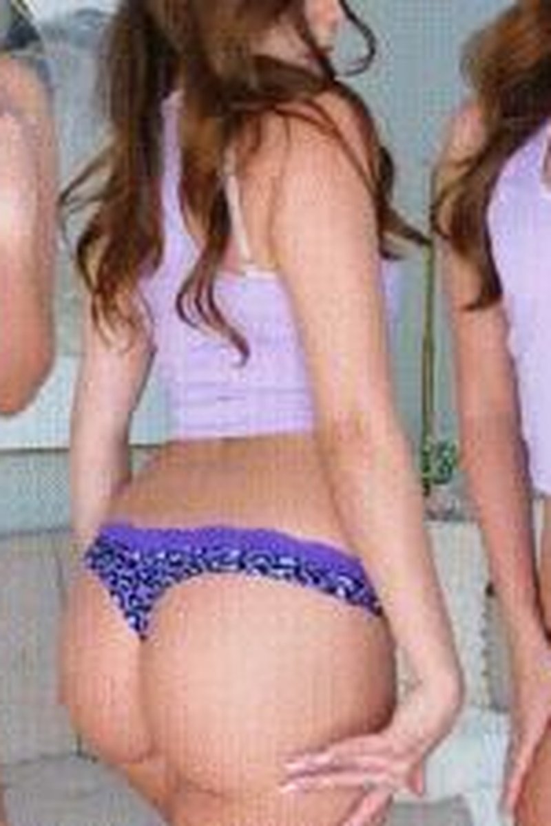 Virgins Love My Panties - Screenshot 1 of 4 - Bitch