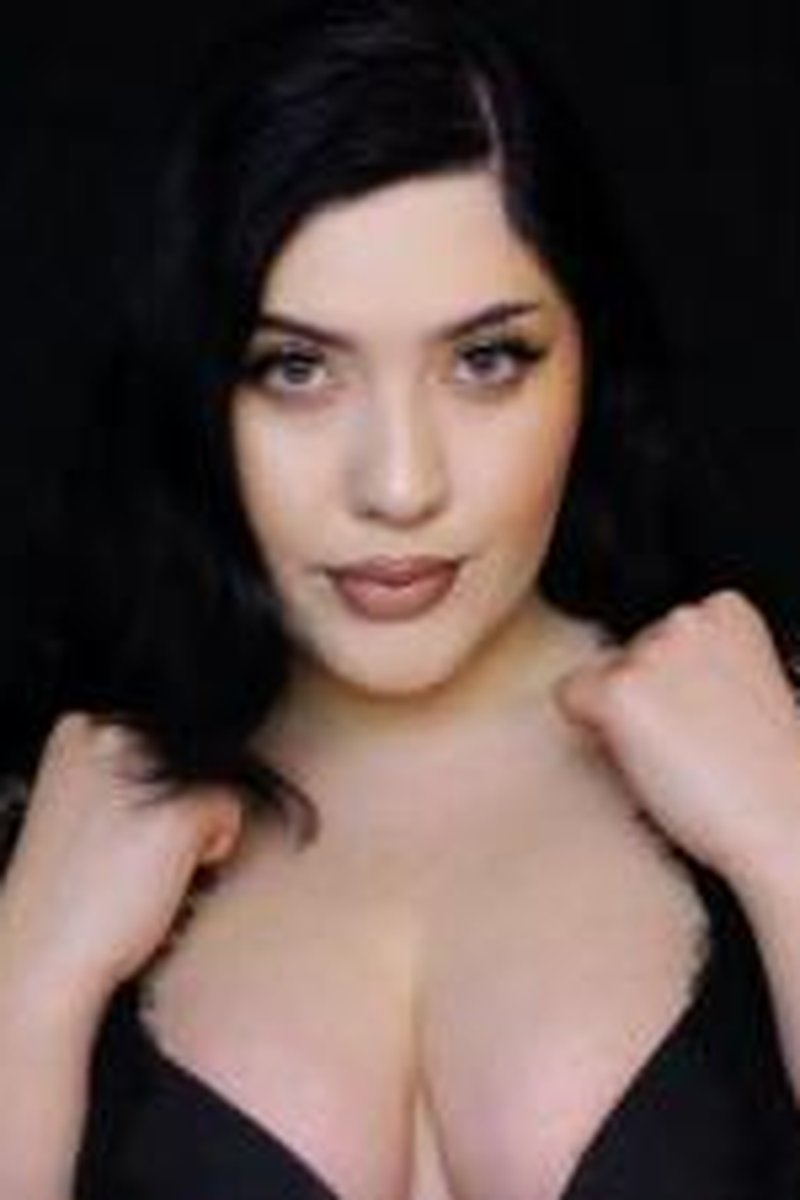Under My Influence - Screenshot 1 of 4 - BBW