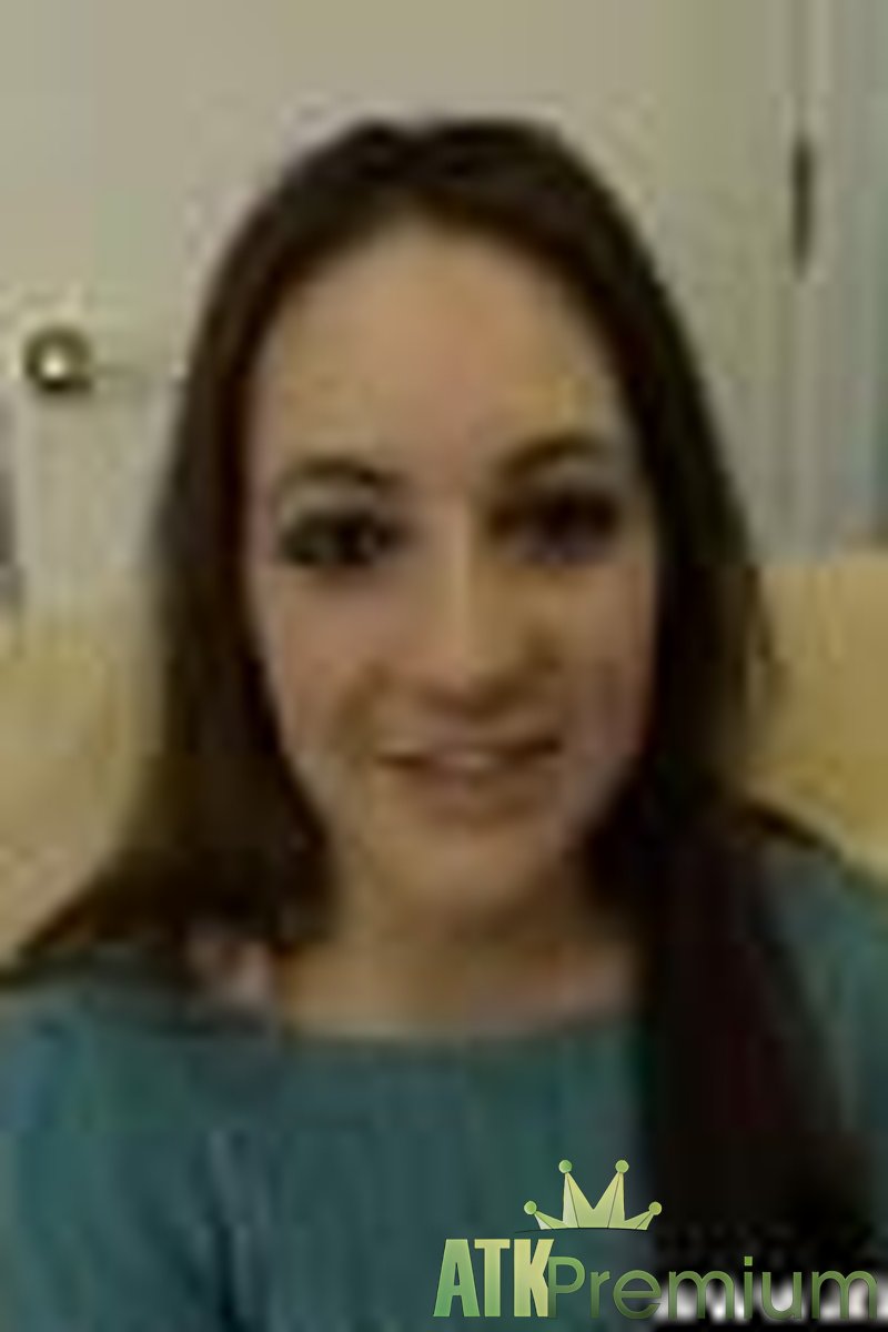 Cali - Interview - Screenshot 1 of 4 - Cali Cal005